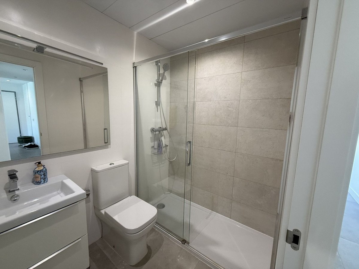 3 Bed Middle Floor Apartment in La Cala de Mijas