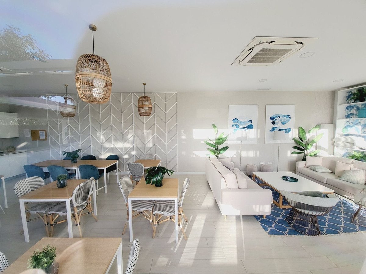 3 Bed Middle Floor Apartment in La Cala de Mijas