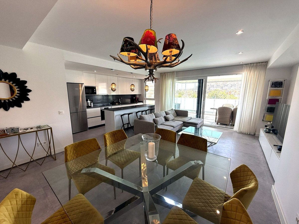3 Bed Middle Floor Apartment in La Cala de Mijas