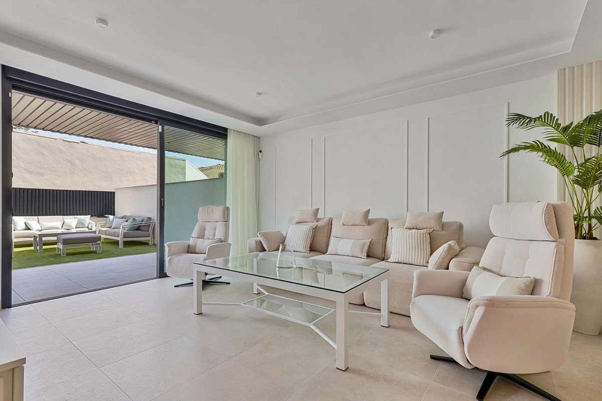 2 Bed Ground Floor Apartment in Fuengirola