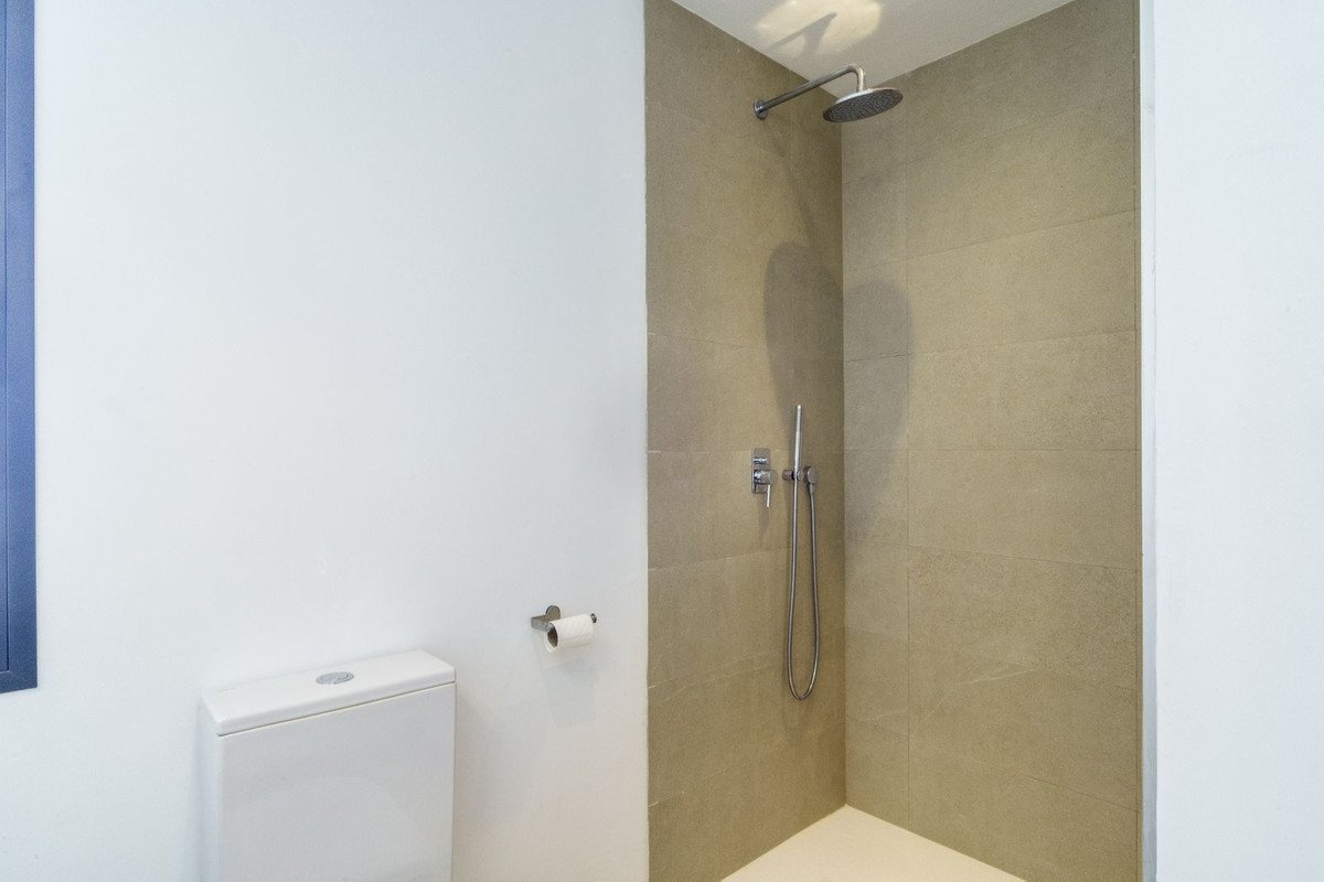 3 Bed Semi-Detached House in Estepona