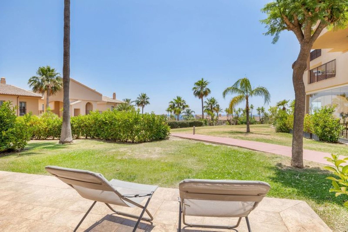 3 Bed Ground Floor Apartment in Benahavís