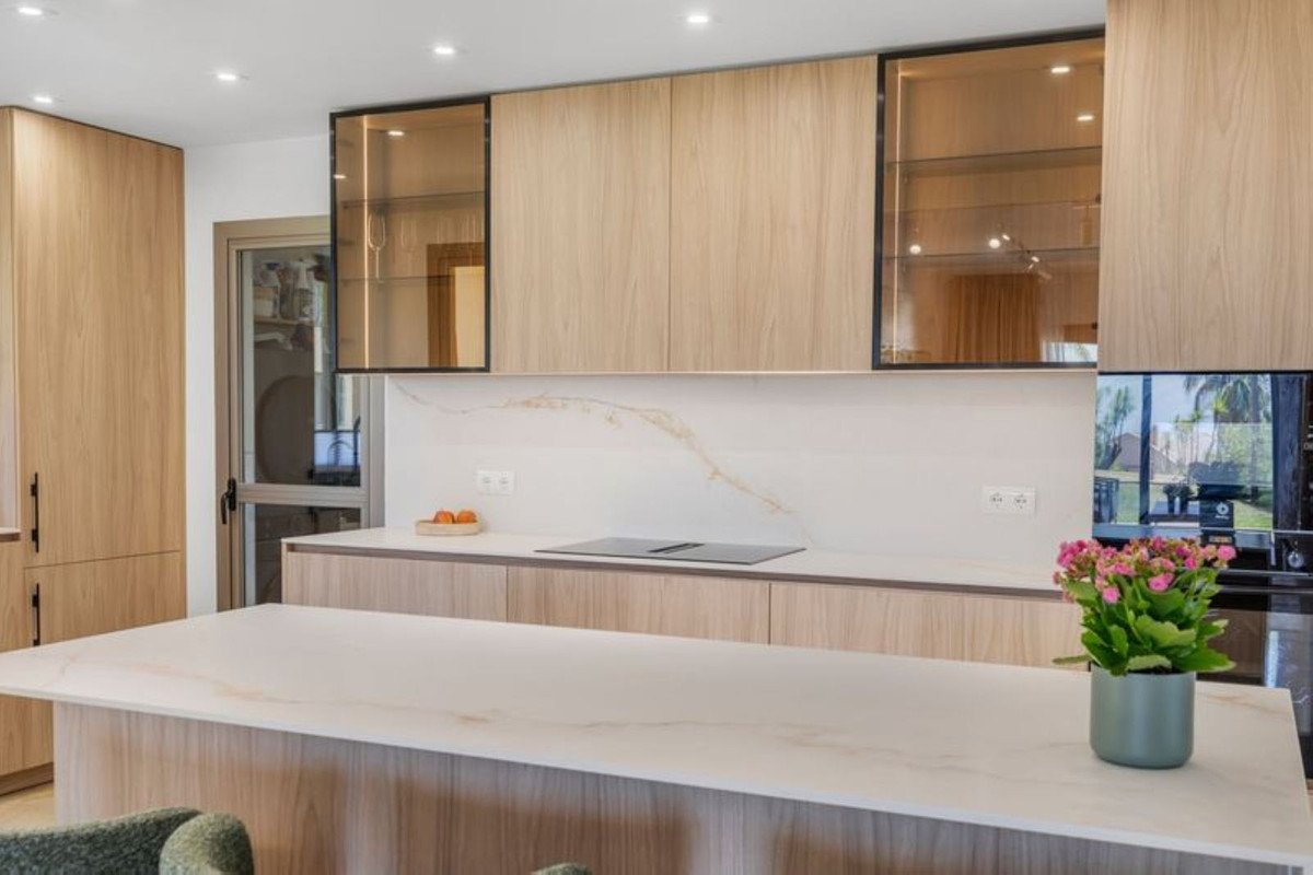 3 Bed Ground Floor Apartment in Benahavís