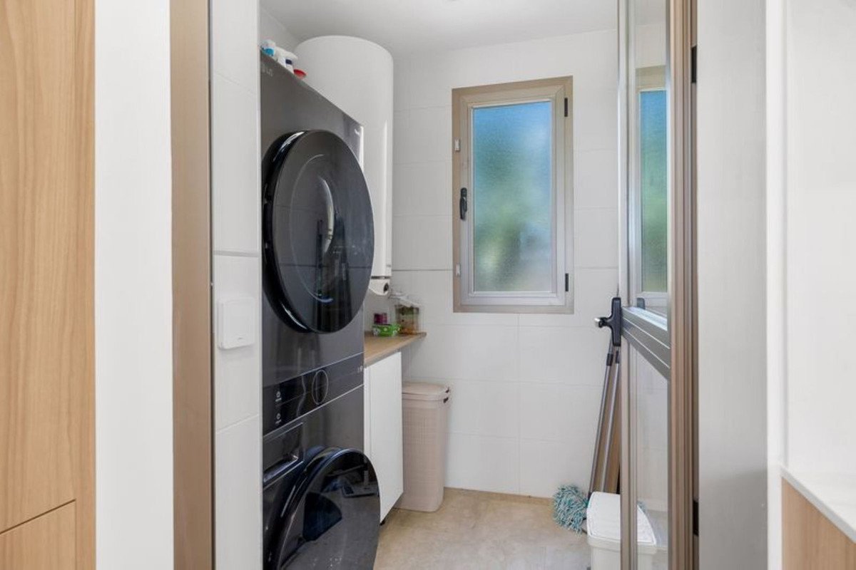 3 Bed Ground Floor Apartment in Benahavís
