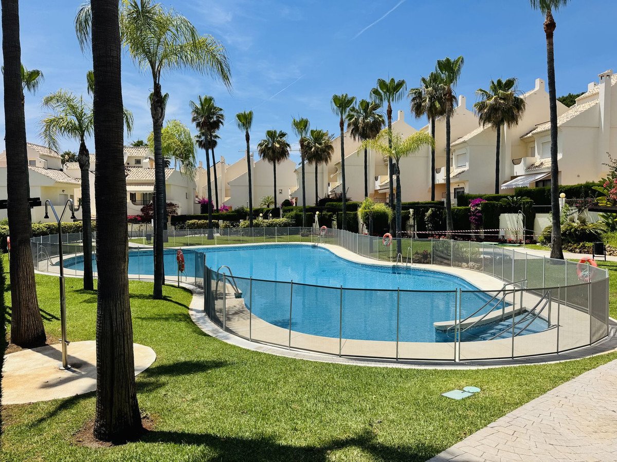 3 Bed Townhouse in Costabella