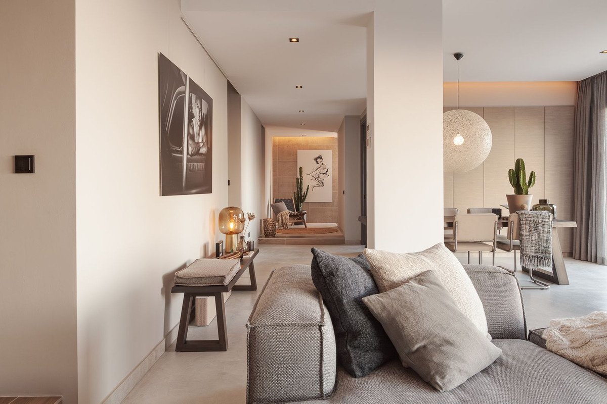 2 Bed Top Floor Apartment in La Mairena