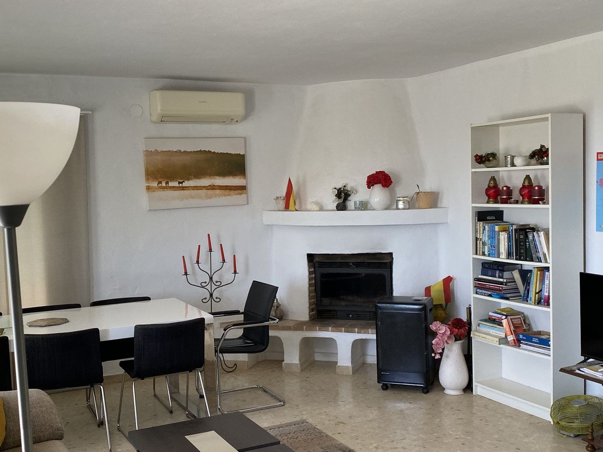 4 Bed Detached Villa in Mijas