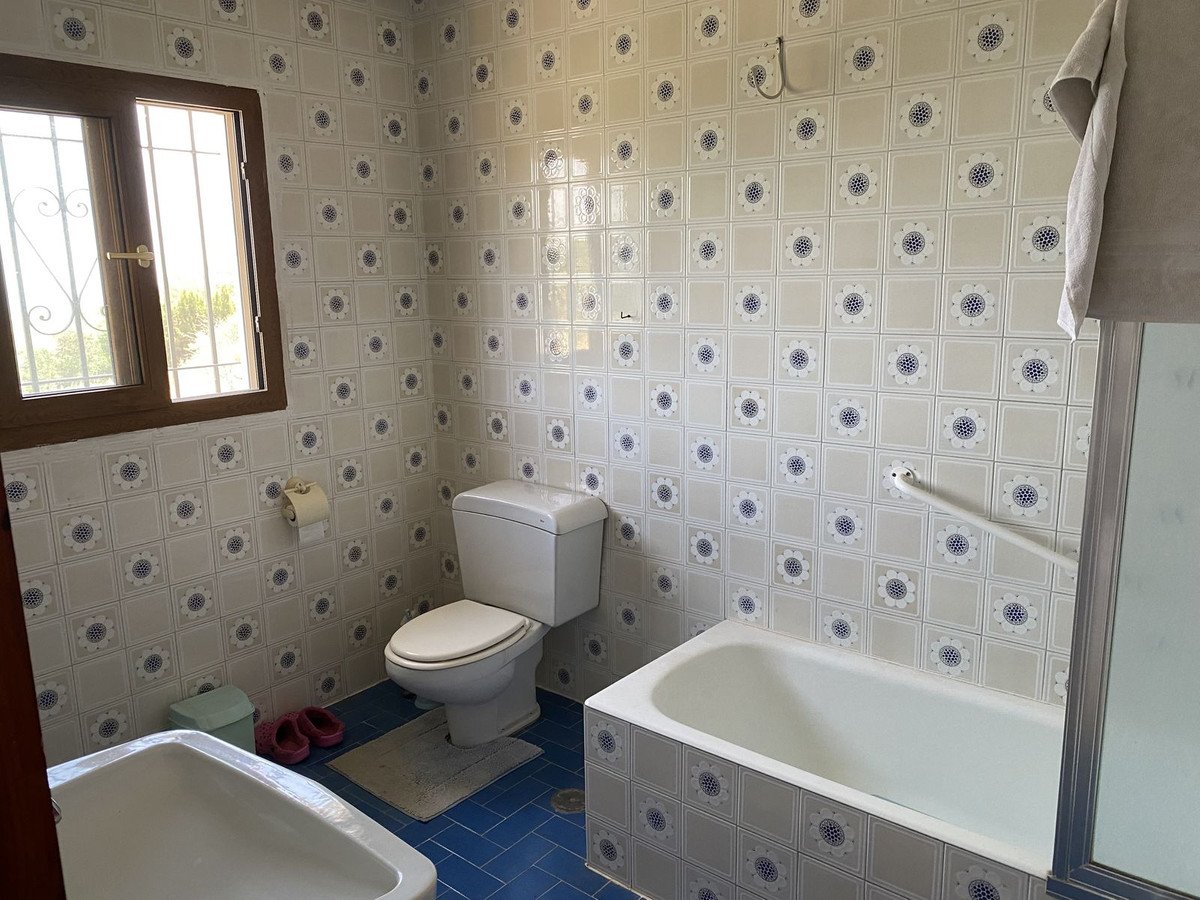 4 Bed Detached Villa in Mijas