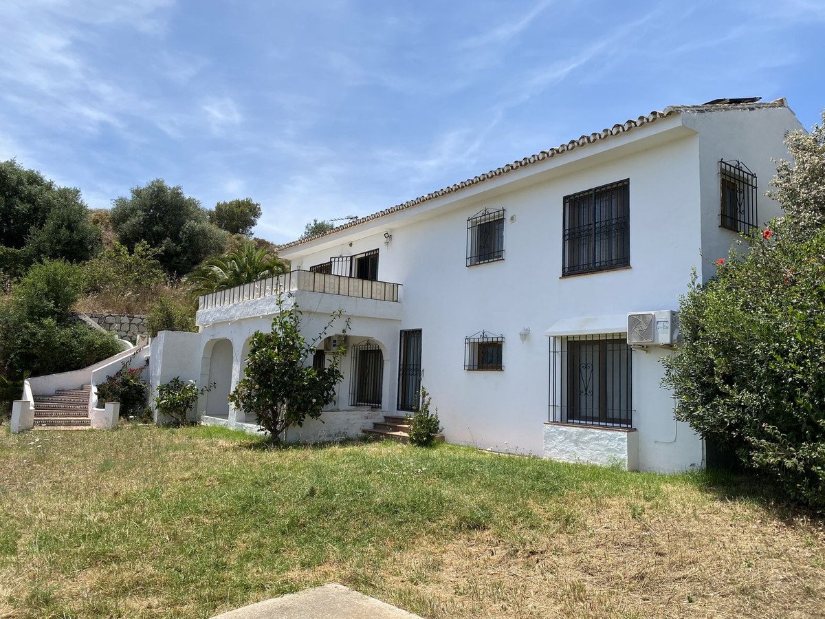 4 Bed Detached Villa in Mijas
