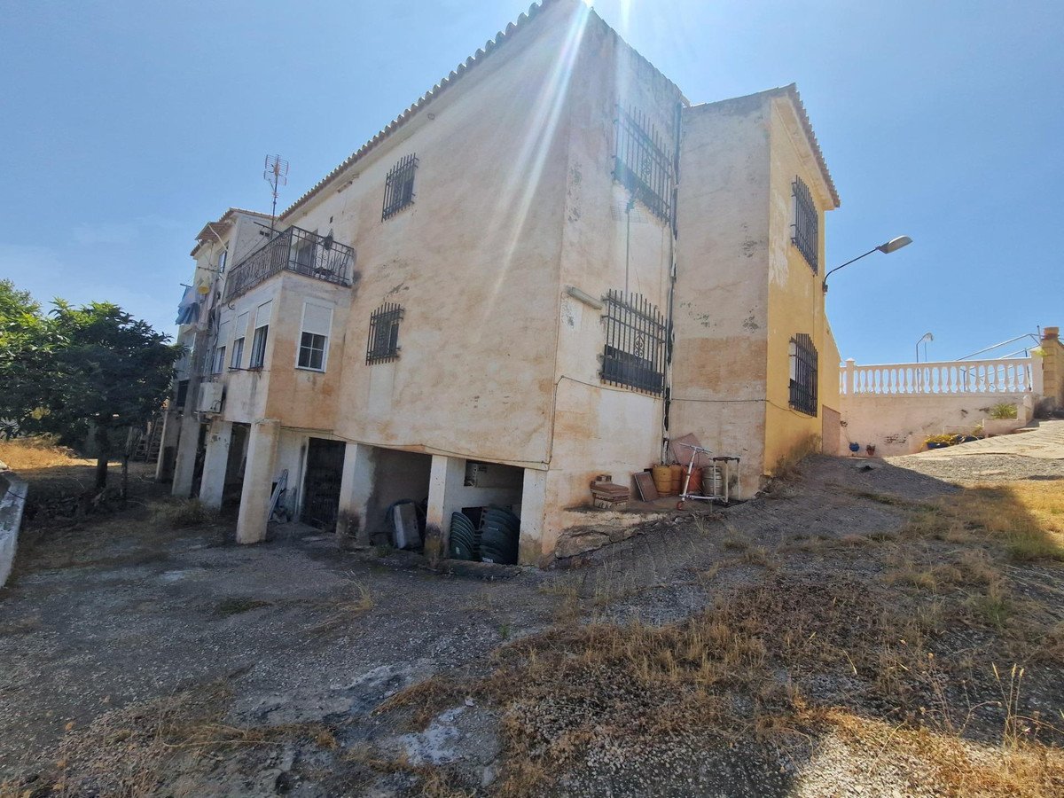 12 Bed Detached Villa in Rincón de la Victoria