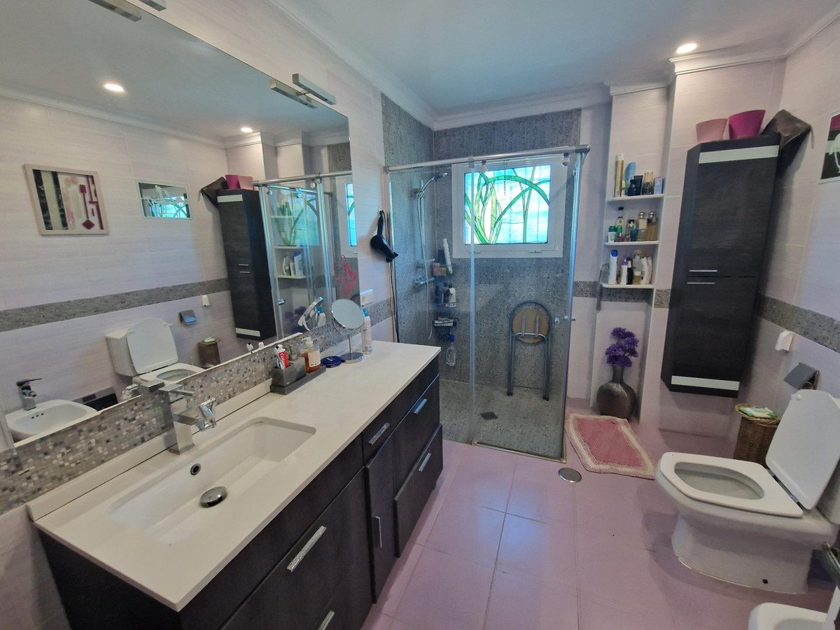 12 Bed Detached Villa in Rincón de la Victoria