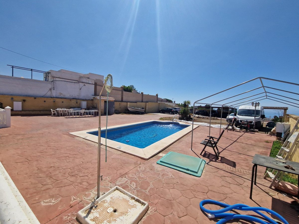 12 Bed Detached Villa in Rincón de la Victoria