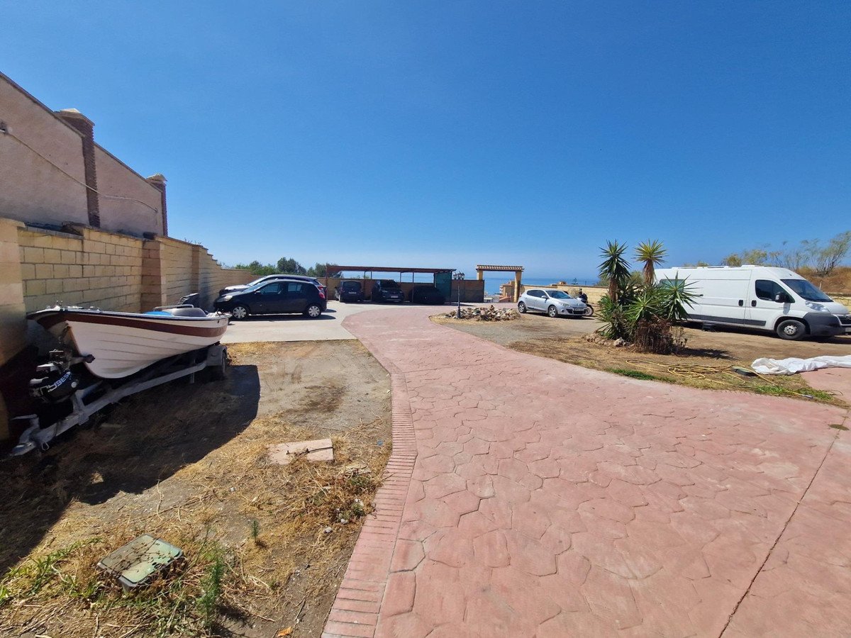 12 Bed Detached Villa in Rincón de la Victoria