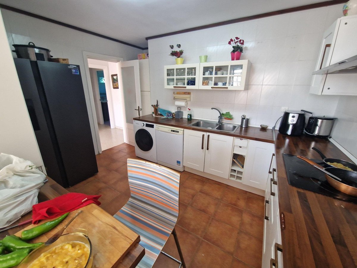 12 Bed Detached Villa in Rincón de la Victoria