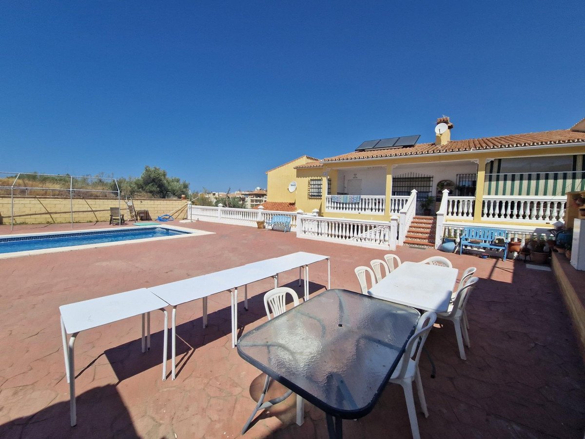 12 Bed Detached Villa in Rincón de la Victoria