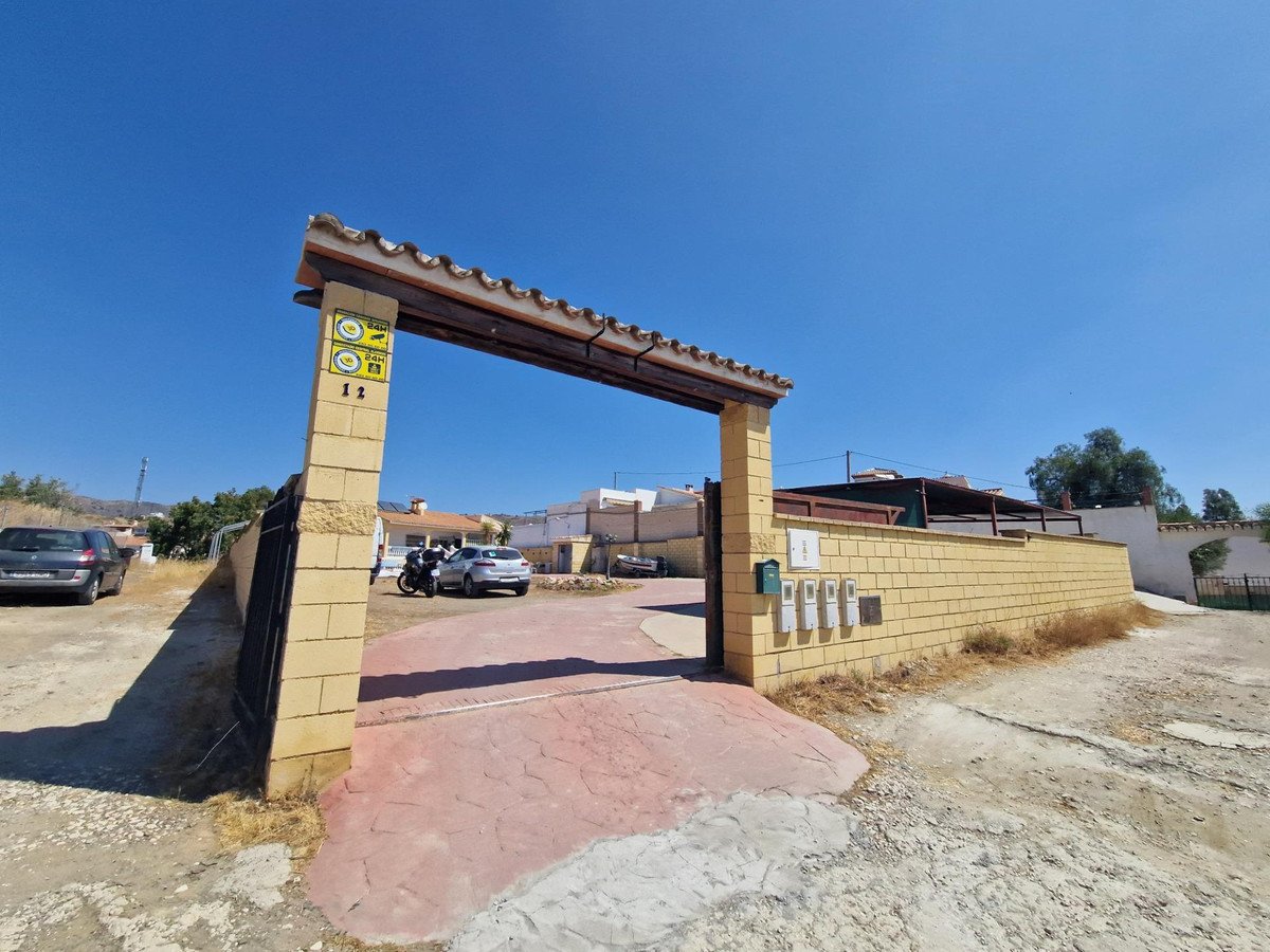 12 Bed Detached Villa in Rincón de la Victoria