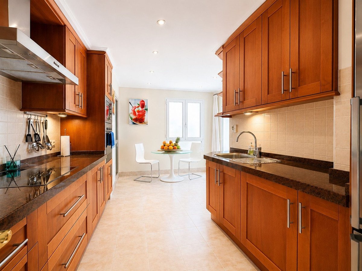 3 Bed Middle Floor Apartment in Los Flamingos