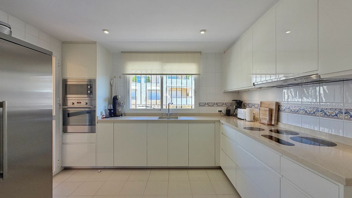 4 Bed Penthouse Duplex in Elviria
