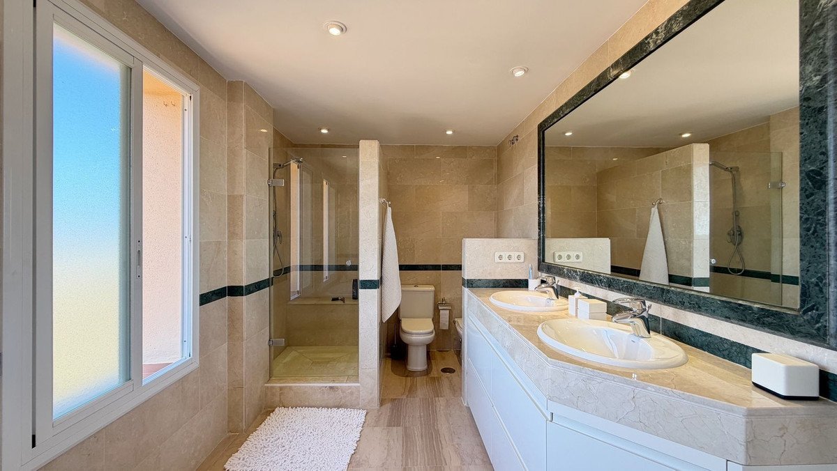 4 Bed Penthouse Duplex in Elviria