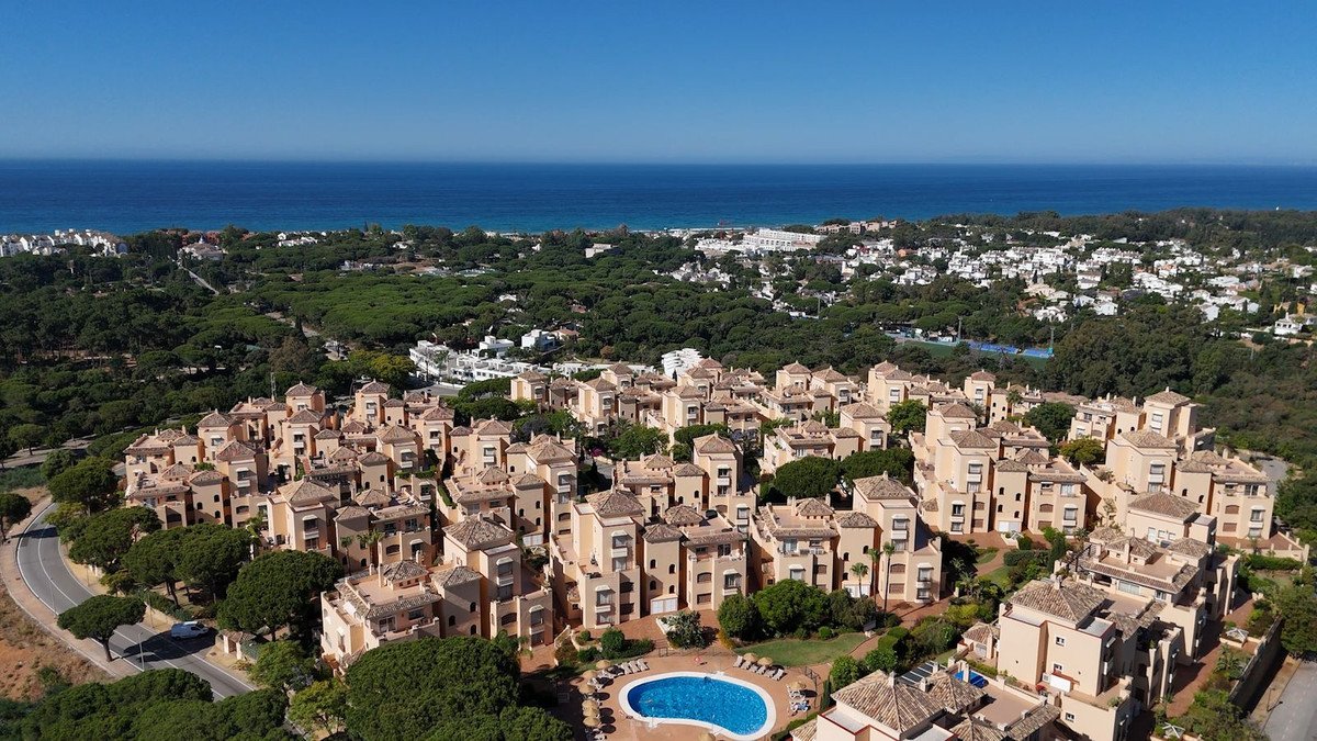4 Bed Penthouse Duplex in Elviria