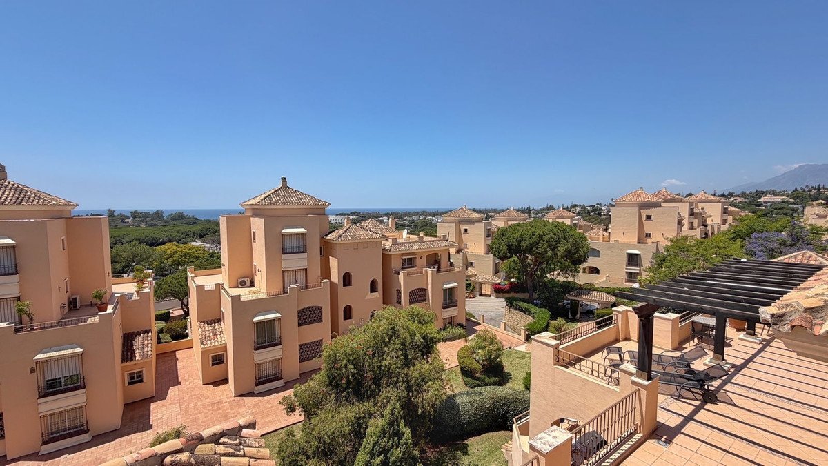 4 Bed Penthouse Duplex in Elviria