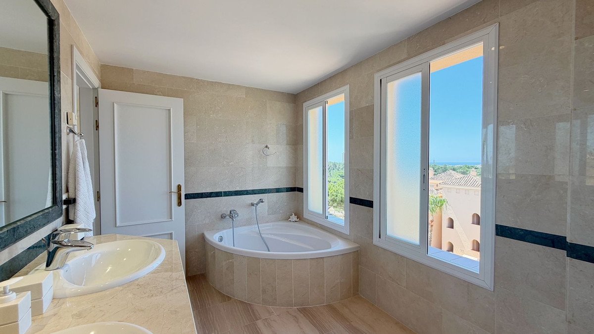 4 Bed Penthouse Duplex in Elviria