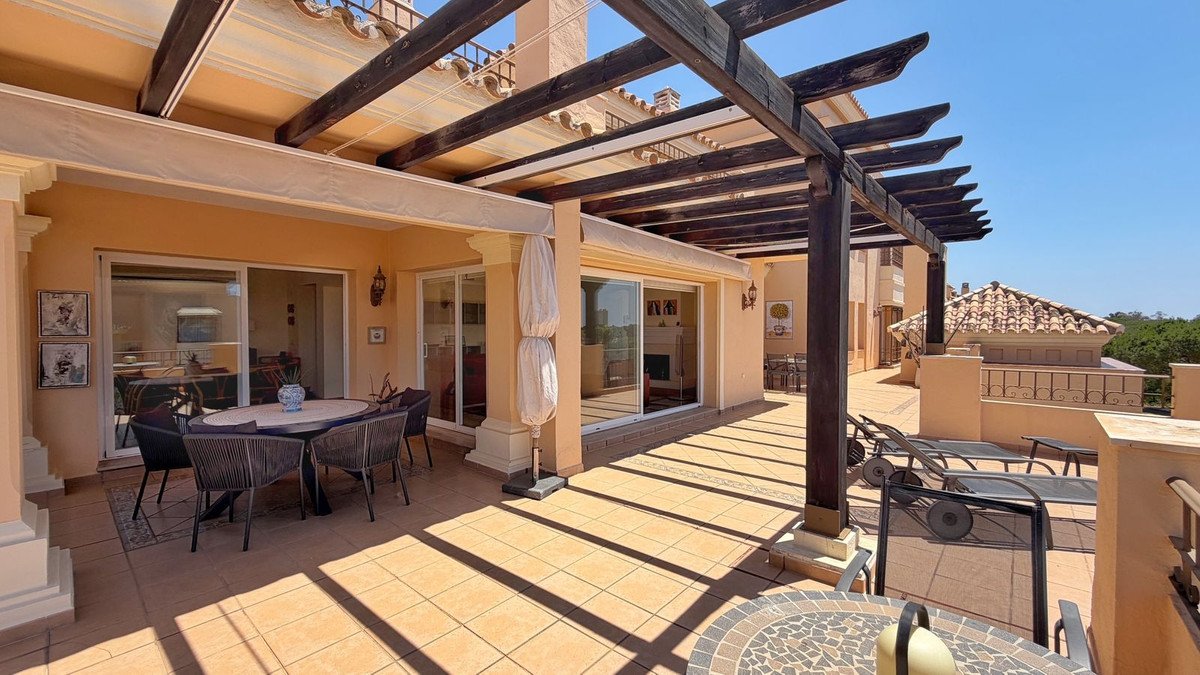 4 Bed Penthouse Duplex in Elviria
