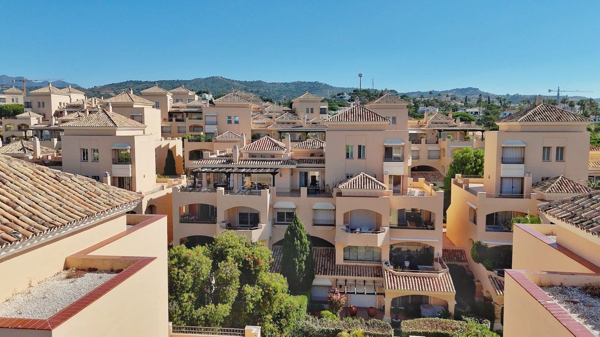 4 Bed Penthouse Duplex in Elviria