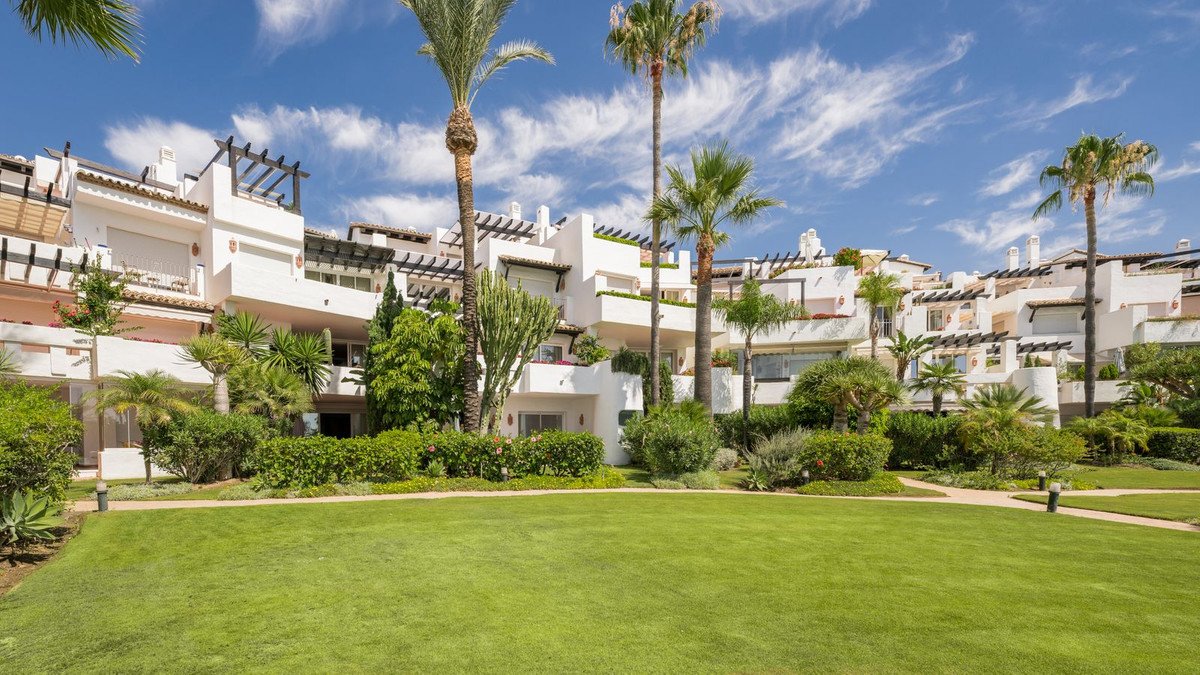 3 Bed Ground Floor Apartment in Estepona