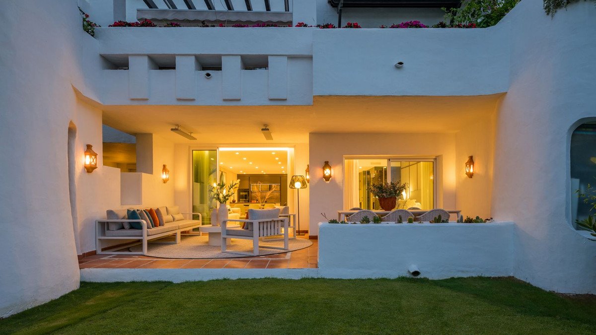 3 Bed Ground Floor Apartment in Estepona