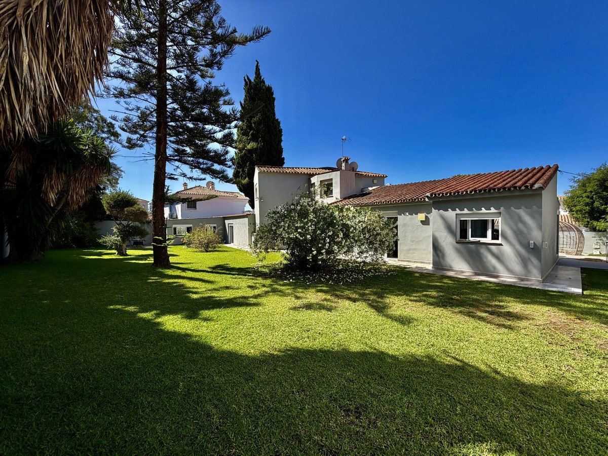 4 Bed Detached Villa in Cabopino