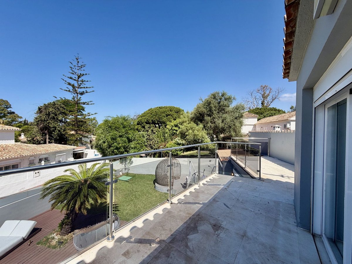 4 Bed Detached Villa in Cabopino