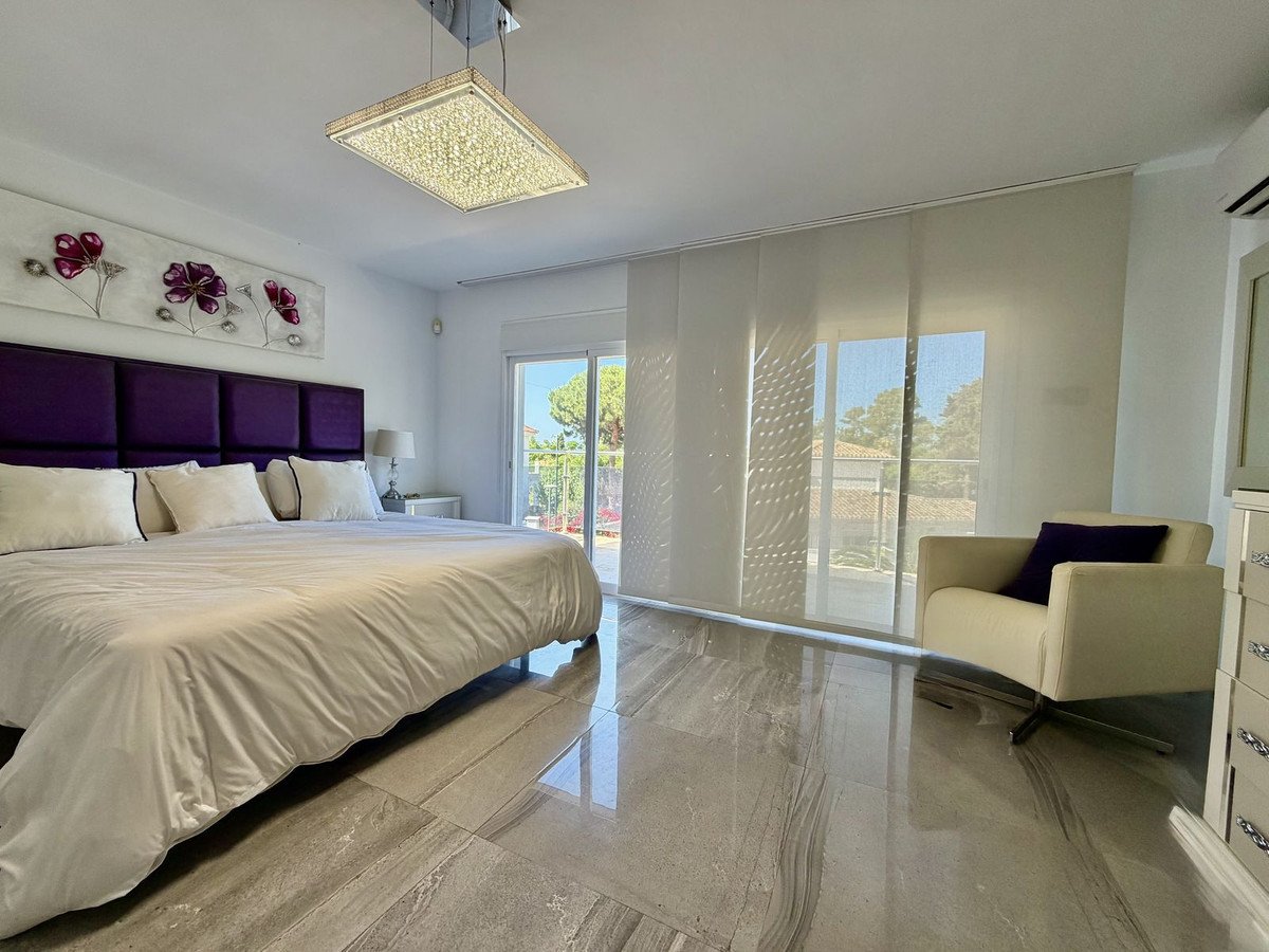 4 Bed Detached Villa in Cabopino