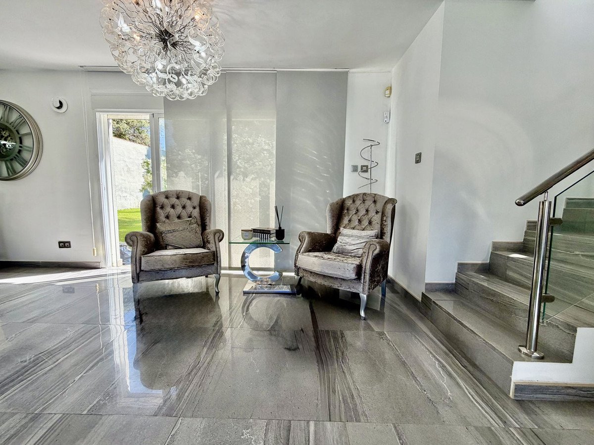4 Bed Detached Villa in Cabopino