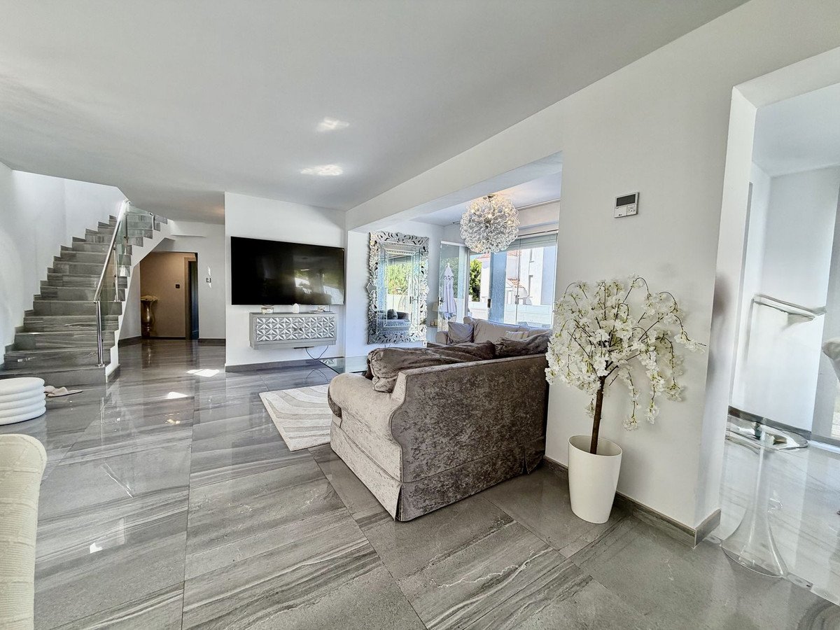 4 Bed Detached Villa in Cabopino