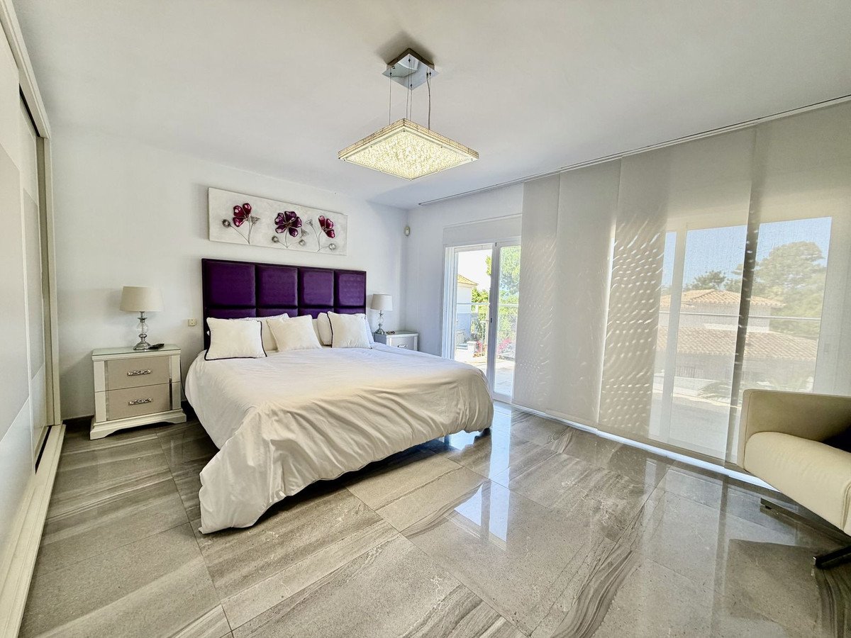 4 Bed Detached Villa in Cabopino