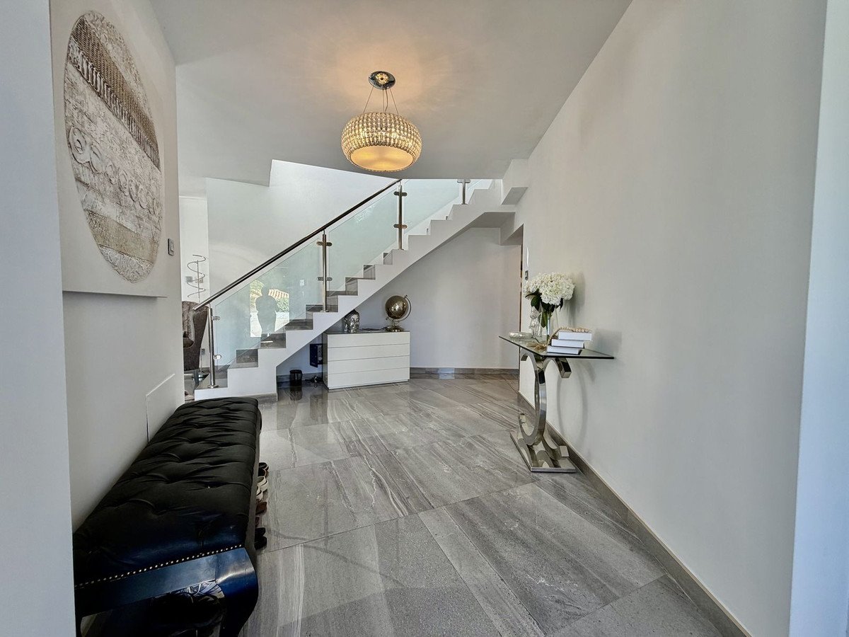 4 Bed Detached Villa in Cabopino
