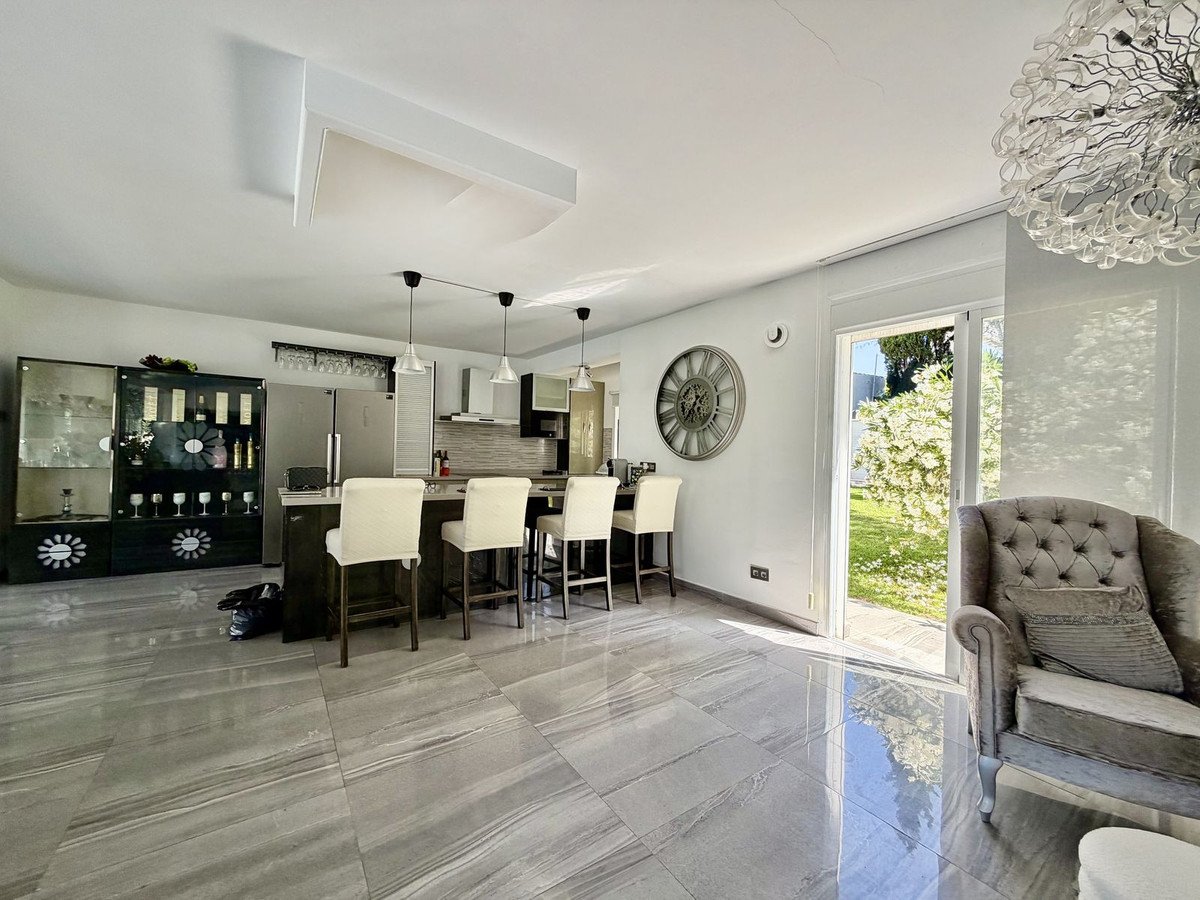 4 Bed Detached Villa in Cabopino