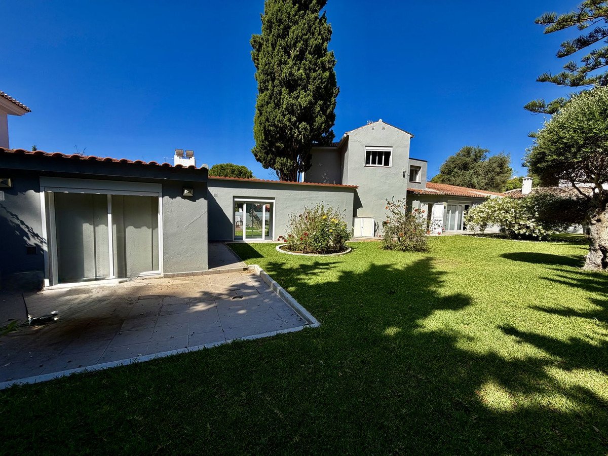 4 Bed Detached Villa in Cabopino