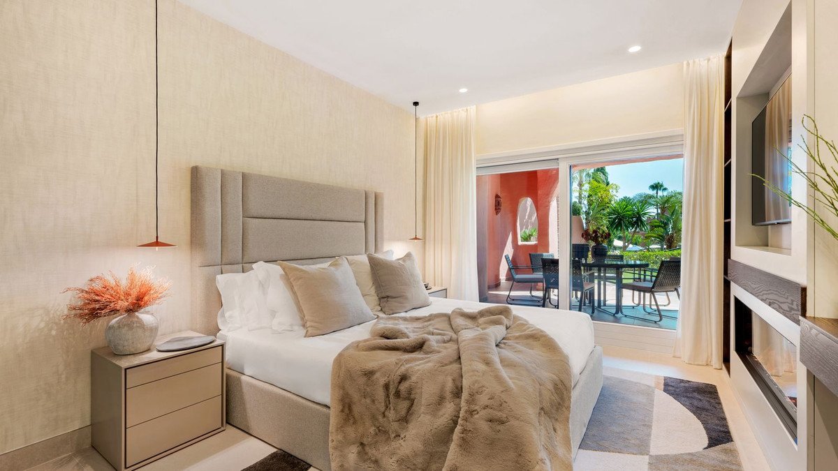 3 Bed Ground Floor Apartment in New Golden Mile
