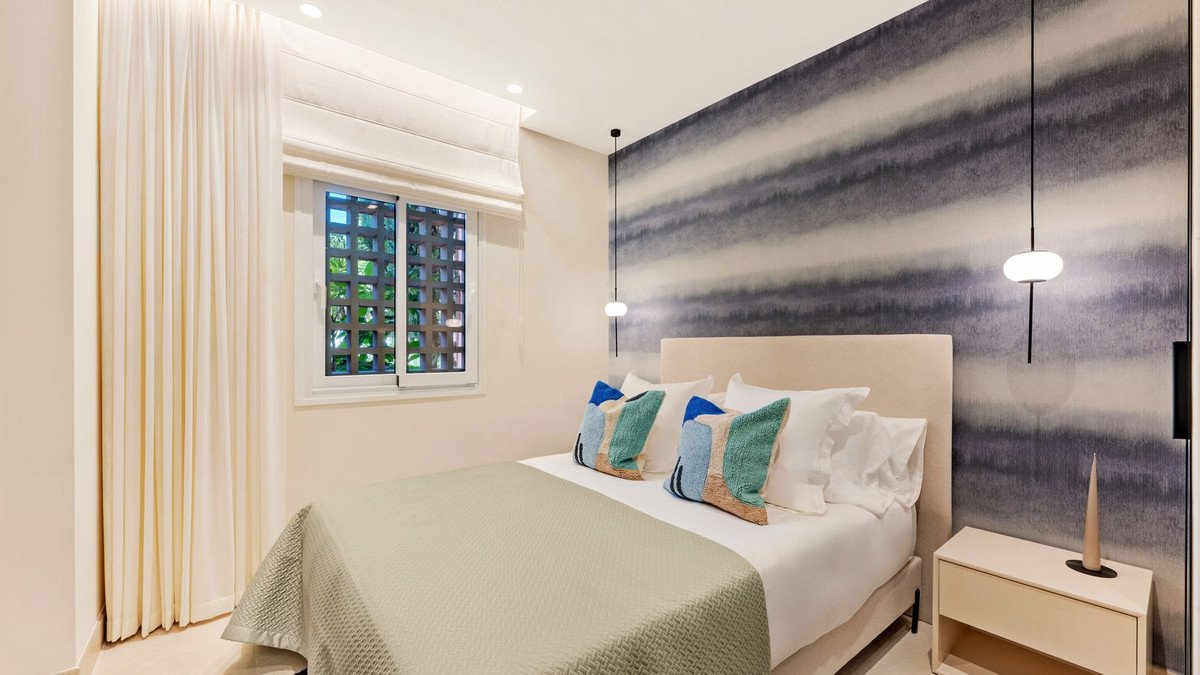 3 Bed Ground Floor Apartment in New Golden Mile