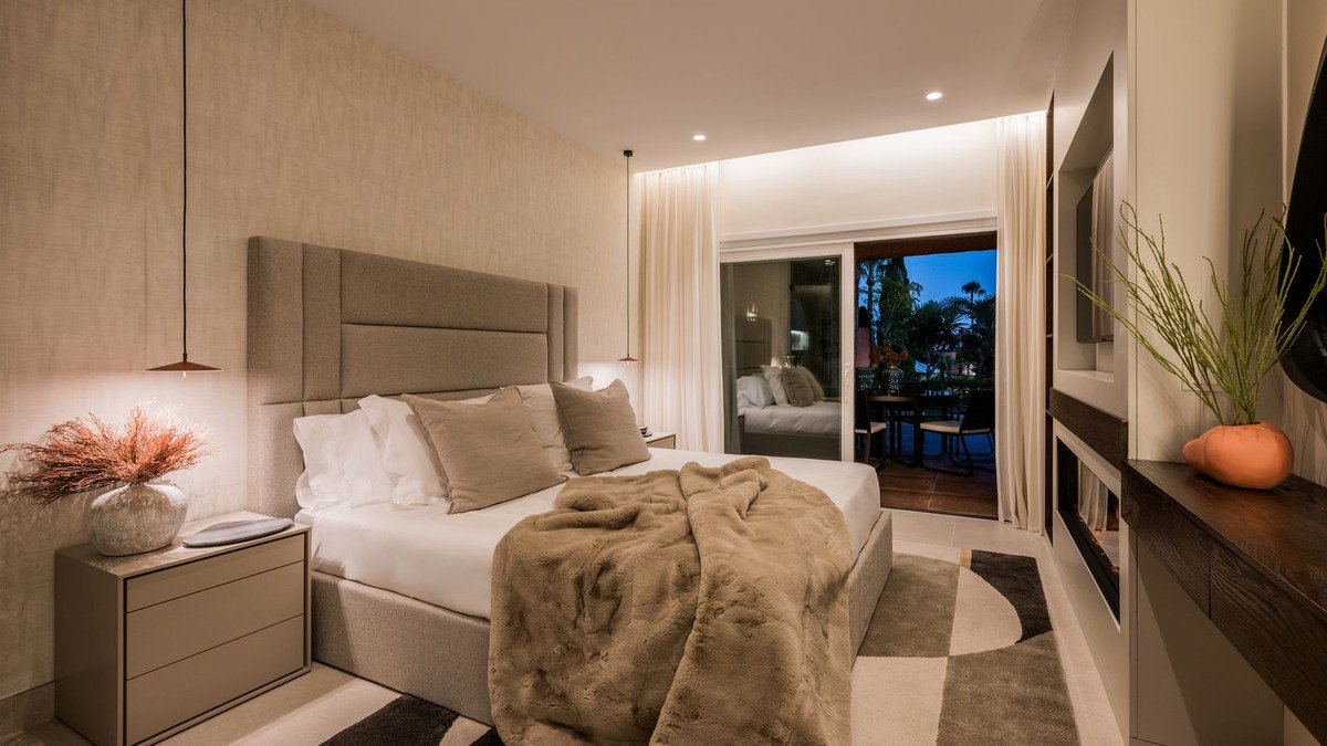 3 Bed Ground Floor Apartment in New Golden Mile