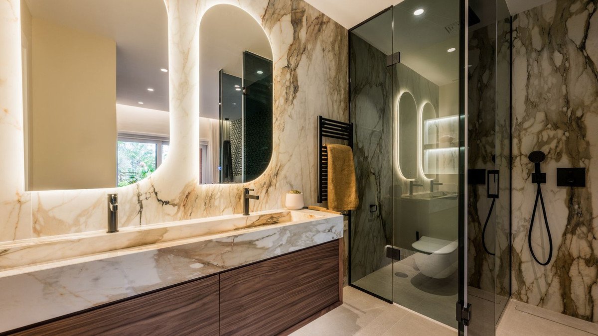 3 Bed Ground Floor Apartment in New Golden Mile