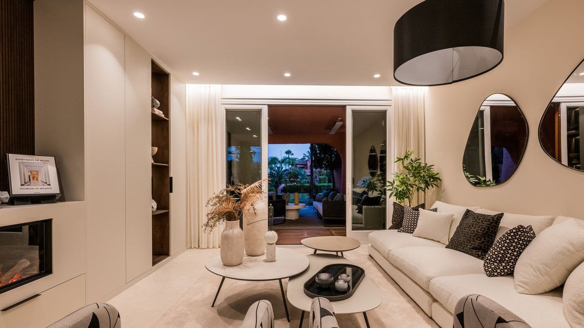 3 Bed Ground Floor Apartment in New Golden Mile