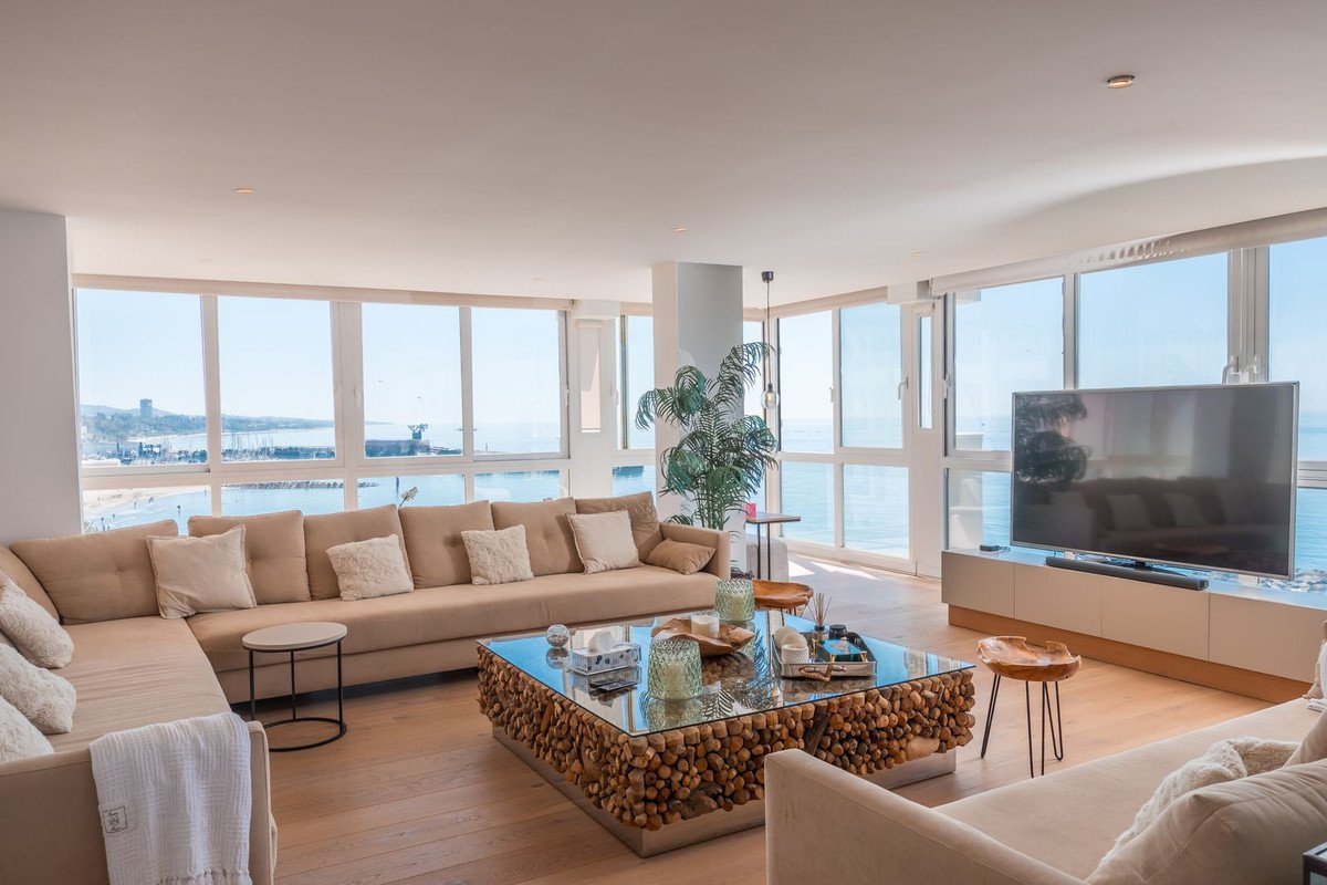 4 Bed Middle Floor Apartment in Marbella