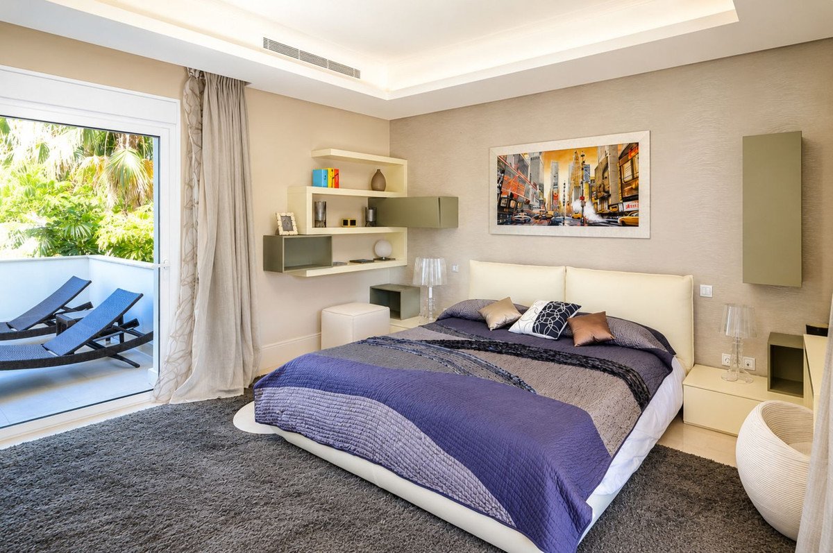 5 Bed Detached Villa in Marbella