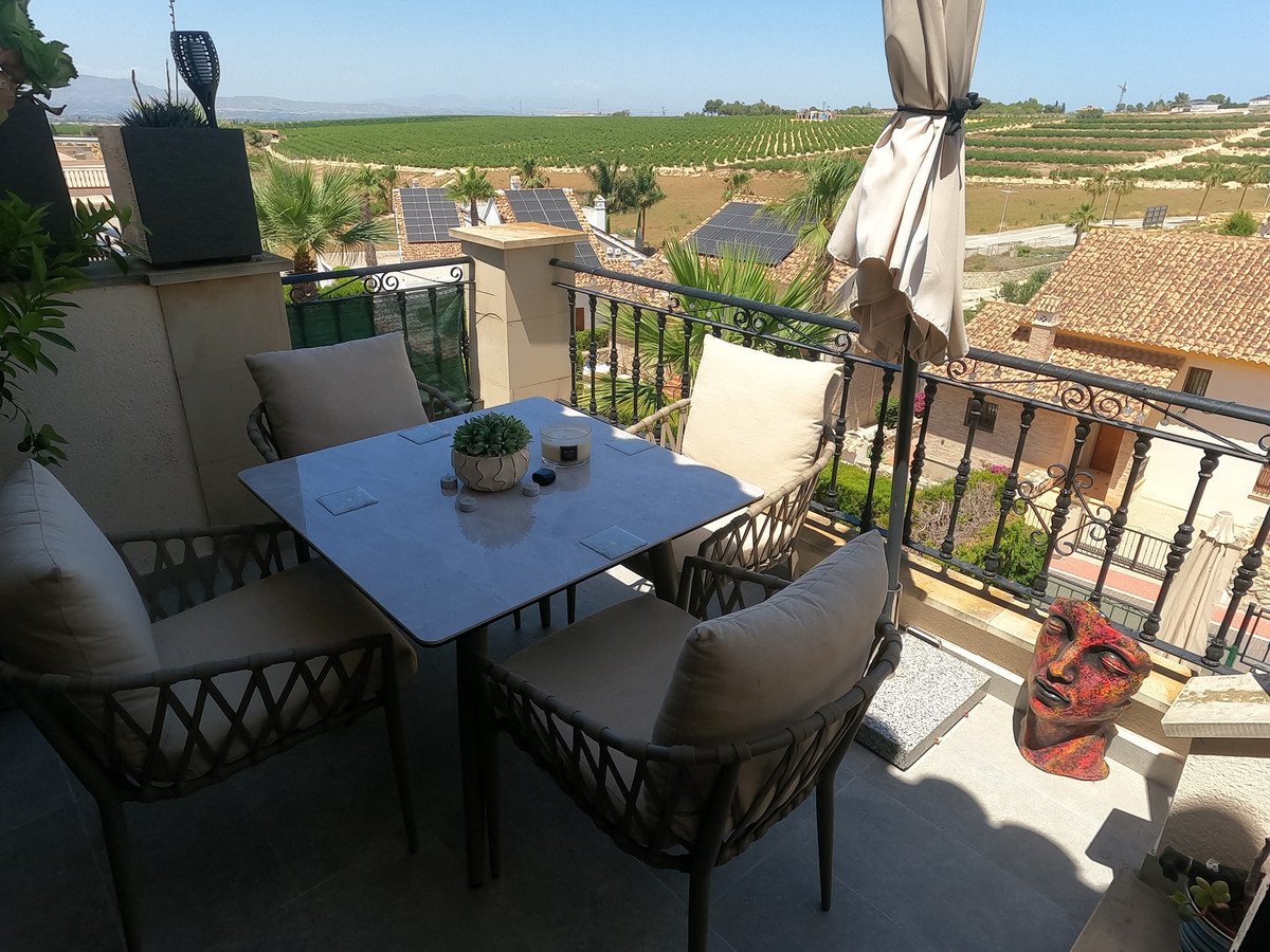 2 Bed Ground Floor Apartment in La Finca Golf