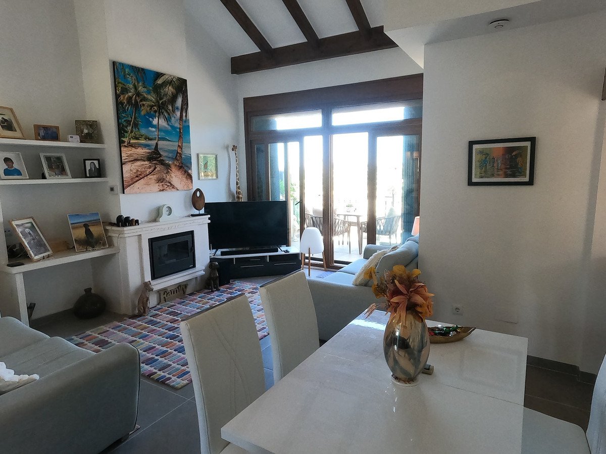 2 Bed Ground Floor Apartment in La Finca Golf