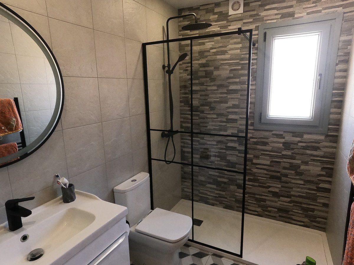 2 Bed Ground Floor Apartment in La Finca Golf