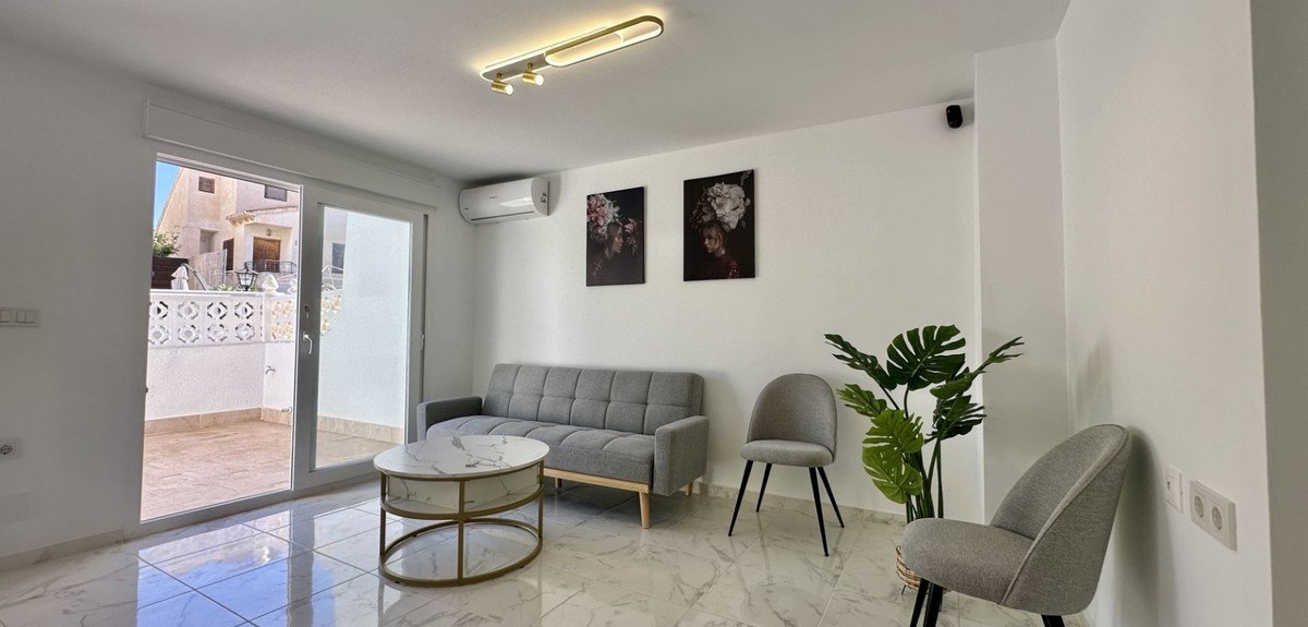 3 Bed Townhouse in Torrevieja